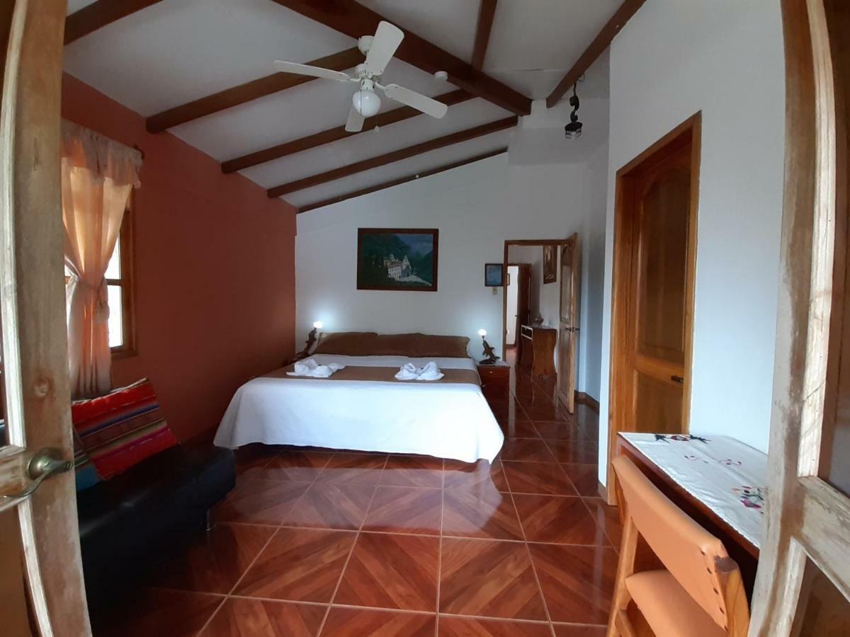 Suymar Ecolodge Galapagos プエルトアヨラ エクステリア 写真