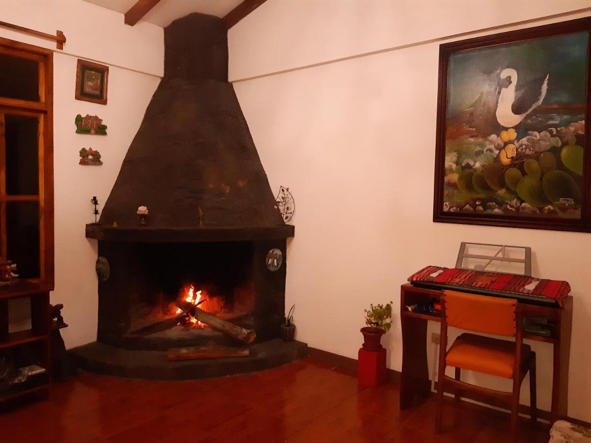 Suymar Ecolodge Galapagos プエルトアヨラ エクステリア 写真