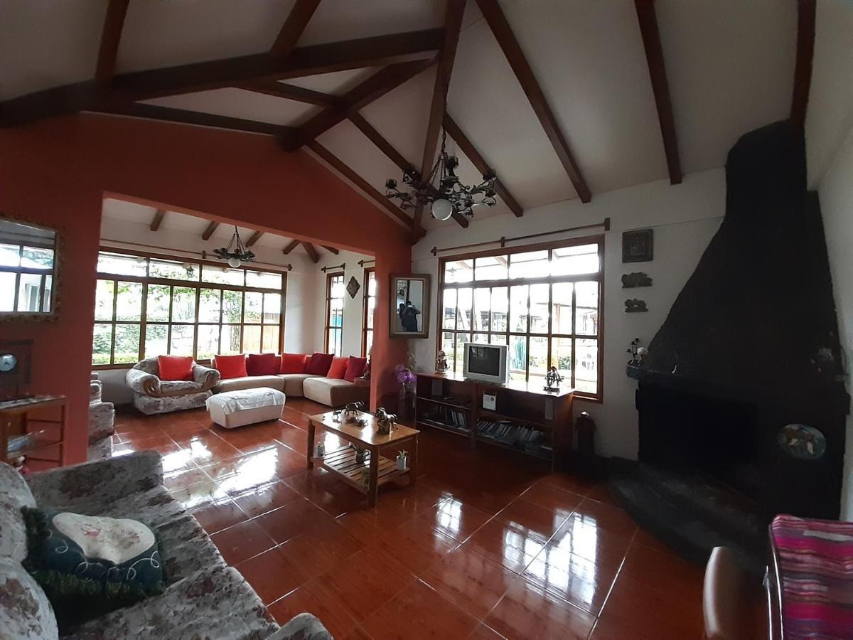 Suymar Ecolodge Galapagos プエルトアヨラ エクステリア 写真